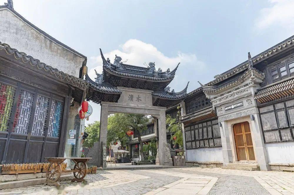 研一哥哥主动帮初中妹妹开家长会,拿到成绩单震惊了:8门总分66